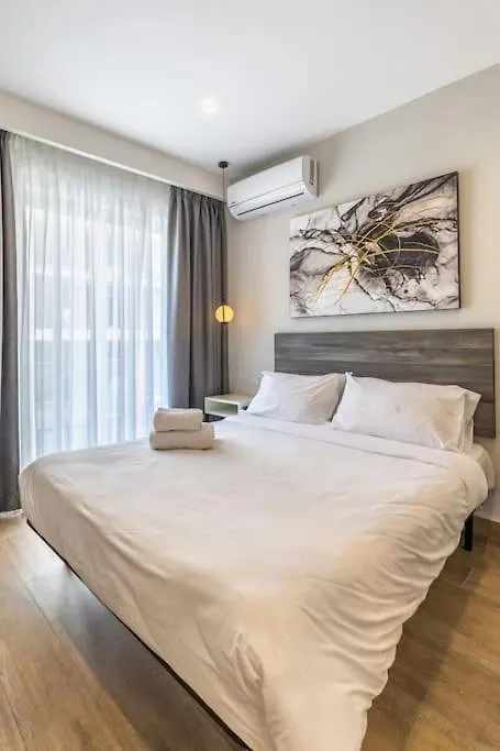 Studio Room 11 With Kitchenette In The Heart Of St Julians Saint Julian's