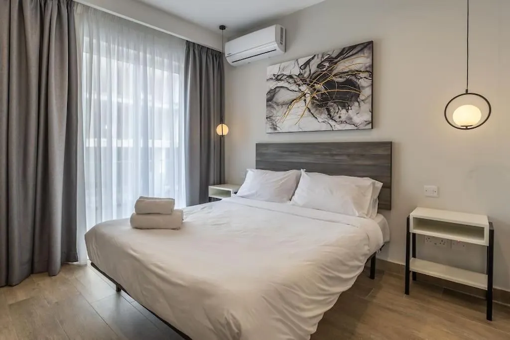 Apartment Studio Room 11 With Kitchenette In The Heart Of St Julians Saint Julian's Malta