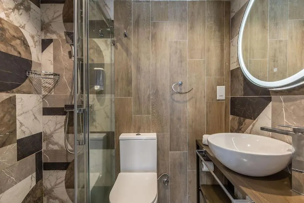 Studio Room 11 With Kitchenette In The Heart Of St Julians Saint Julian's