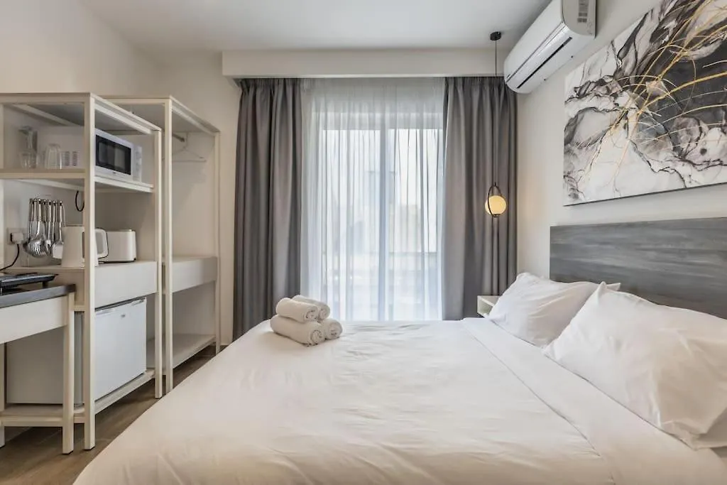 Studio Room 11 With Kitchenette In The Heart Of St Julians Saint Julian's